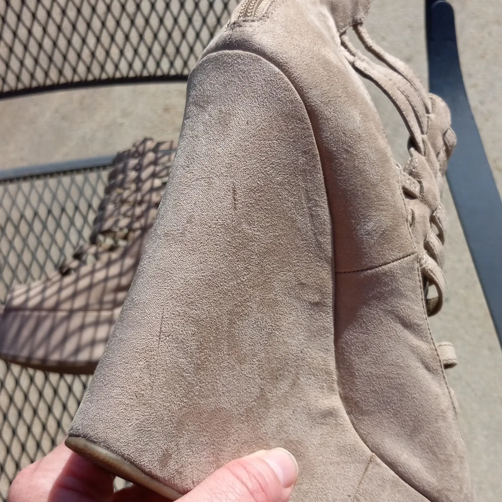 Guess women size
